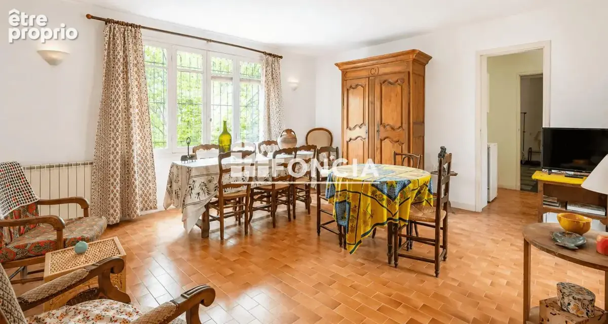 Magnanerie de Caractère 269 m2 sur un terrain arboré de plus de 3 000 m² à Moussac - photo 3