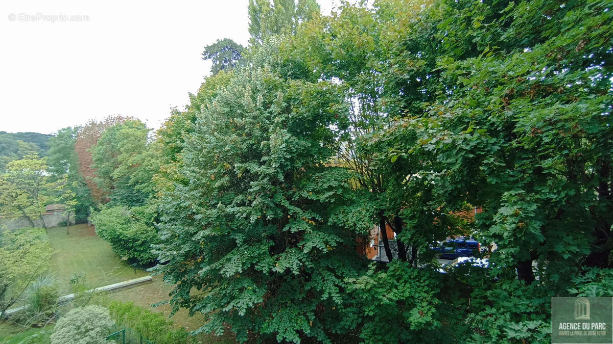Appartement à VILLE-D'AVRAY