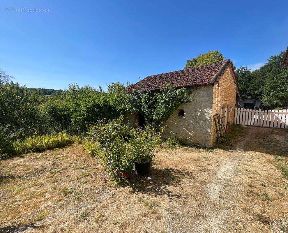 Maison Chateau L Eveque 4 pièce(s) 142 m2 - photo 7