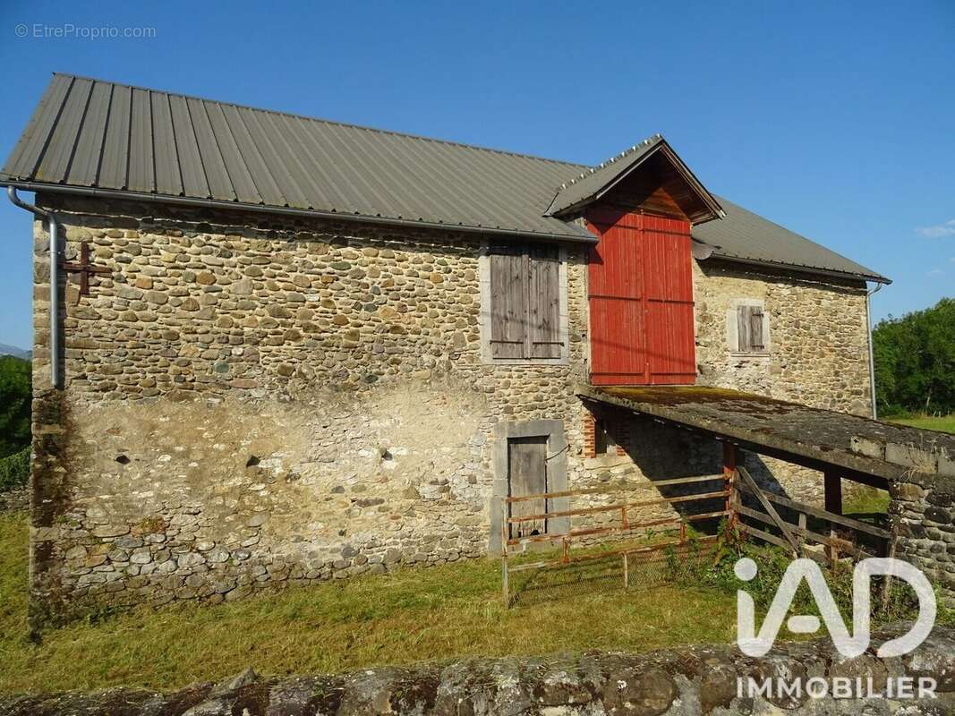 Maison 300 m² à Trois-Villes  - photo 3