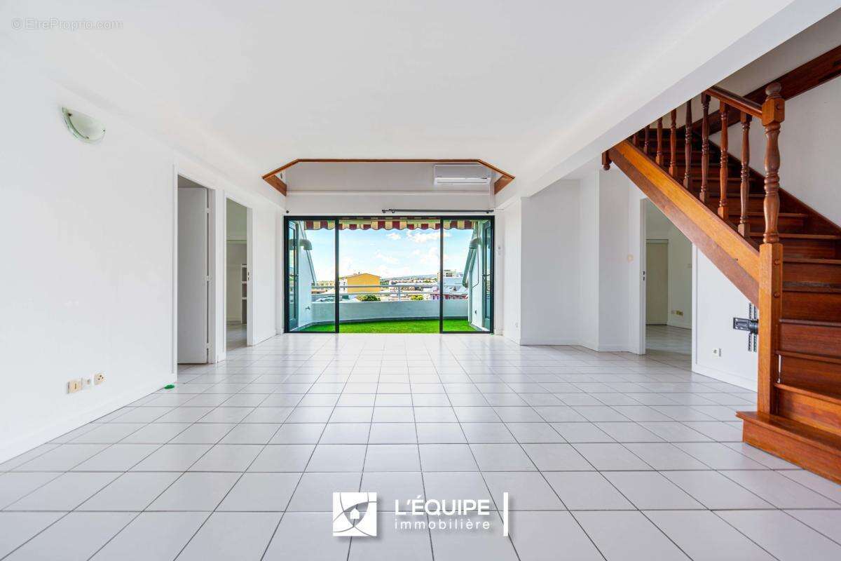 Appartement à SAINT-DENIS