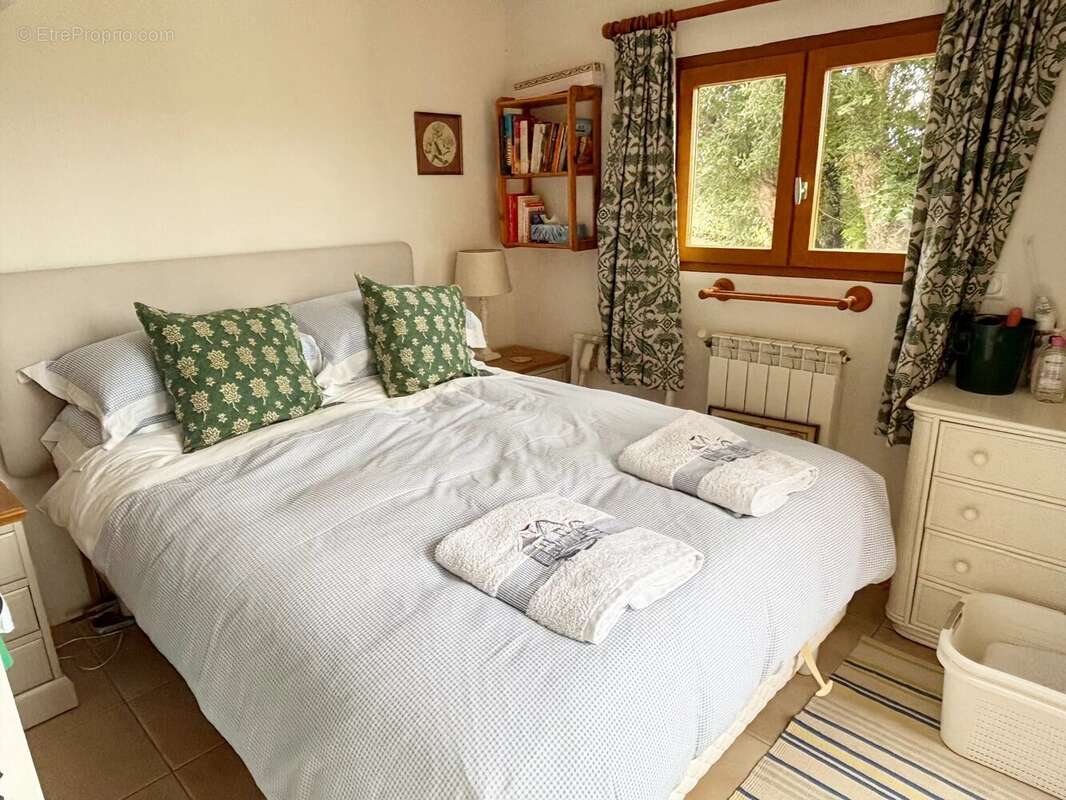 Maison à ROQUEBRUNE-SUR-ARGENS