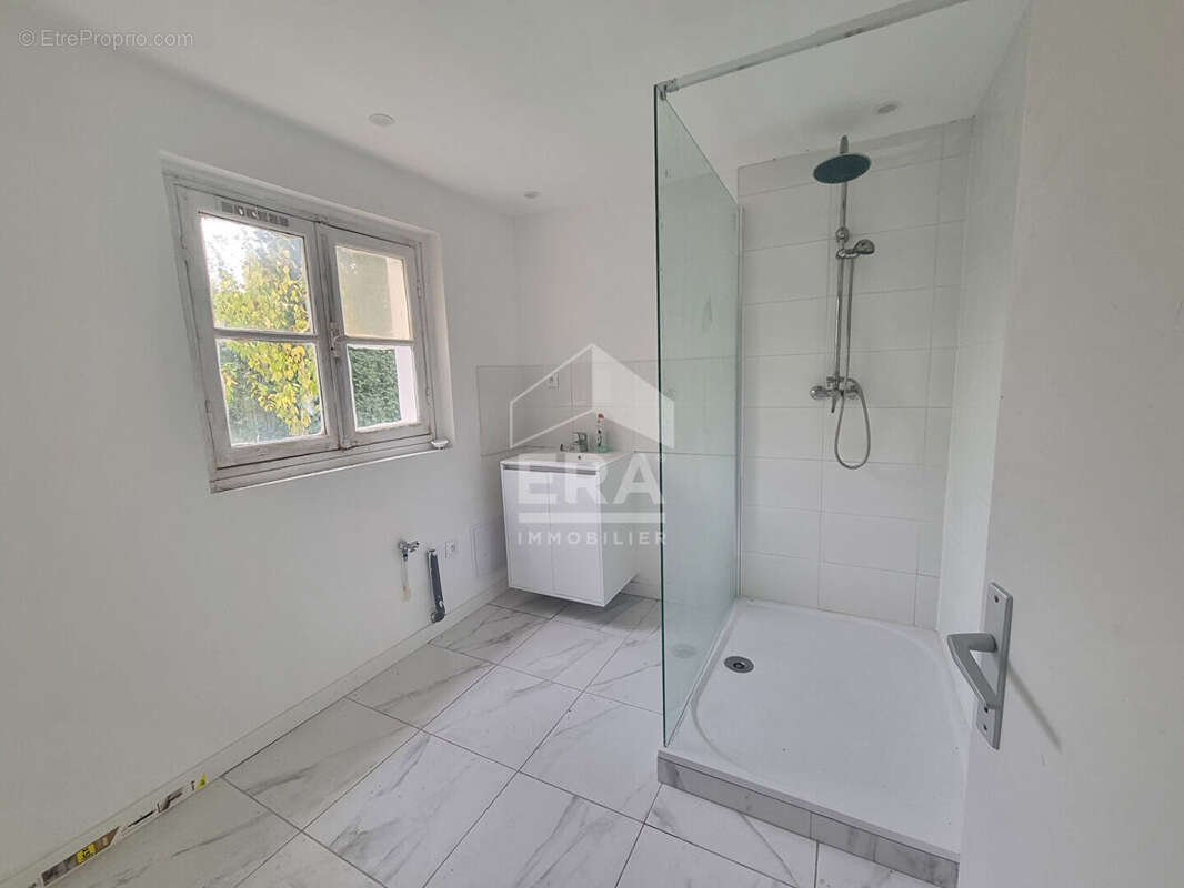 Maison à NEUILLY-SUR-MARNE