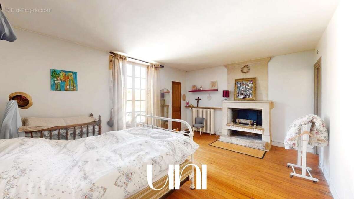 Maison 373 m² à Airan  - photo 18