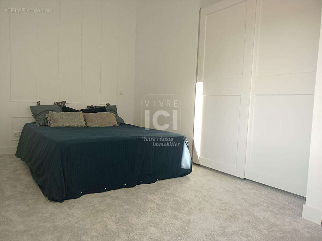 Maison à LA CHAPELLE-BASSE-MER