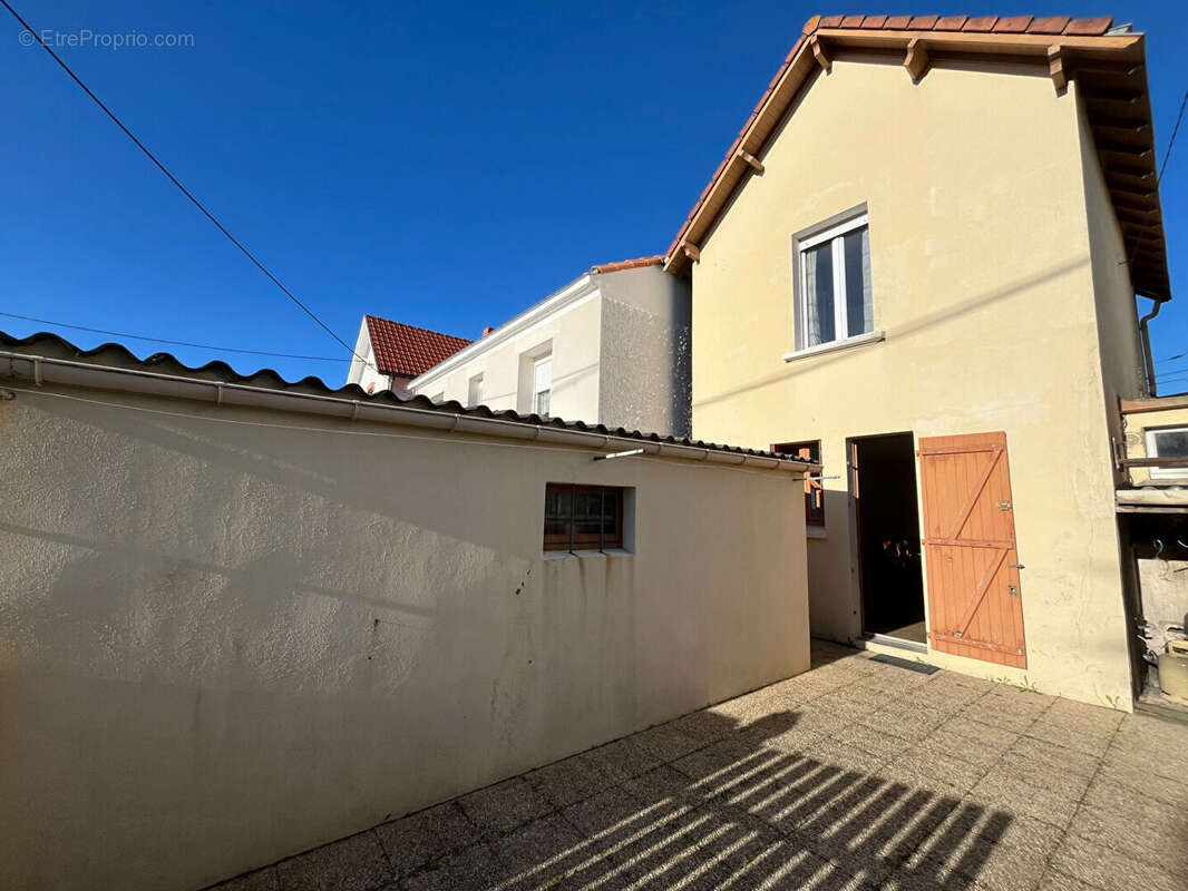 Maison à SAINT-MICHEL-CHEF-CHEF