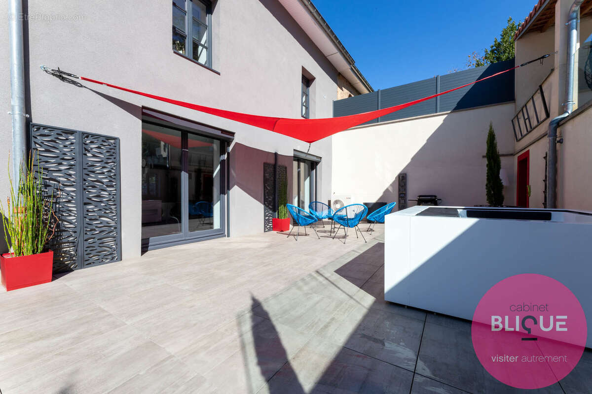 Maison à LAY-SAINT-CHRISTOPHE