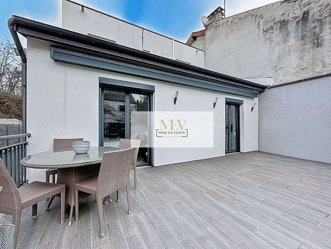 Maison à BRY-SUR-MARNE