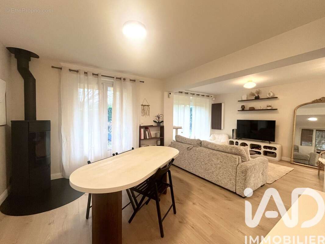 Maison 140 m² à Pessac  - photo 4