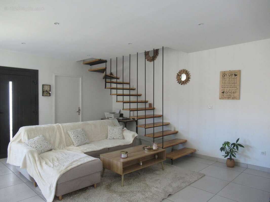 Maison à SAUSSET-LES-PINS