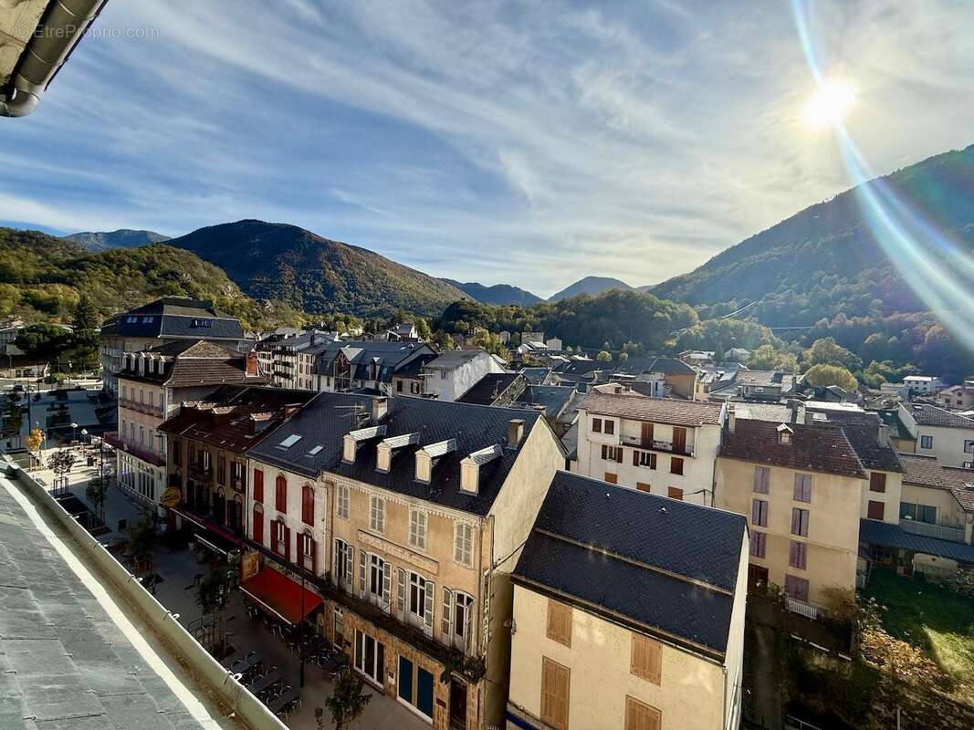   - Appartement à AX-LES-THERMES