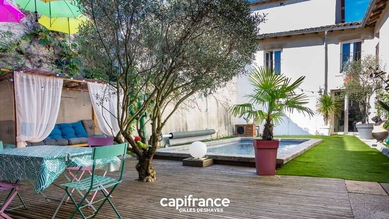 Maison à BELLEVILLE