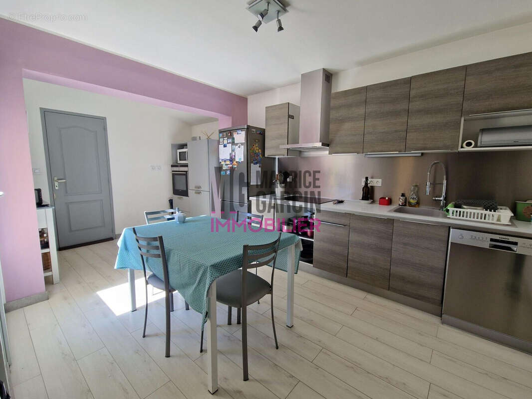 Maison à VEDENE