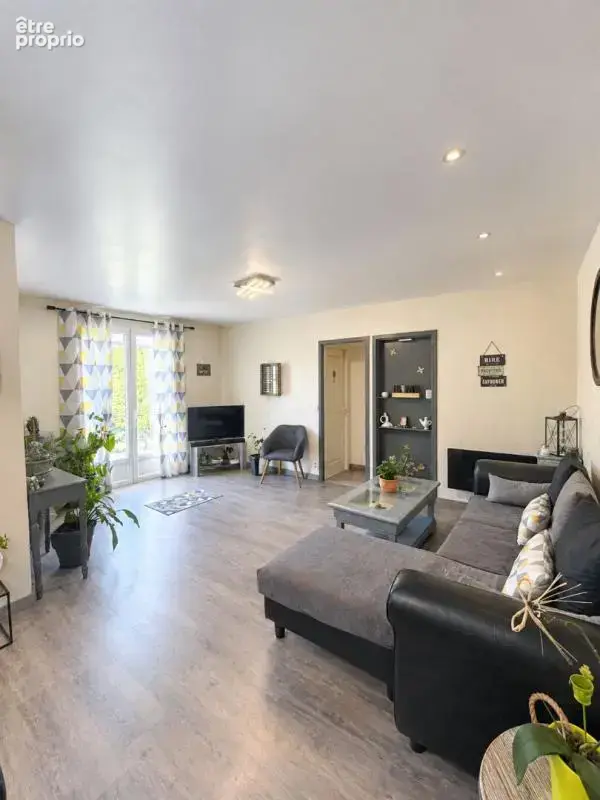 Maison de plain-pied de 90 m²  3 chambres  terrain de 4 715 m² avec verger - photo 4
