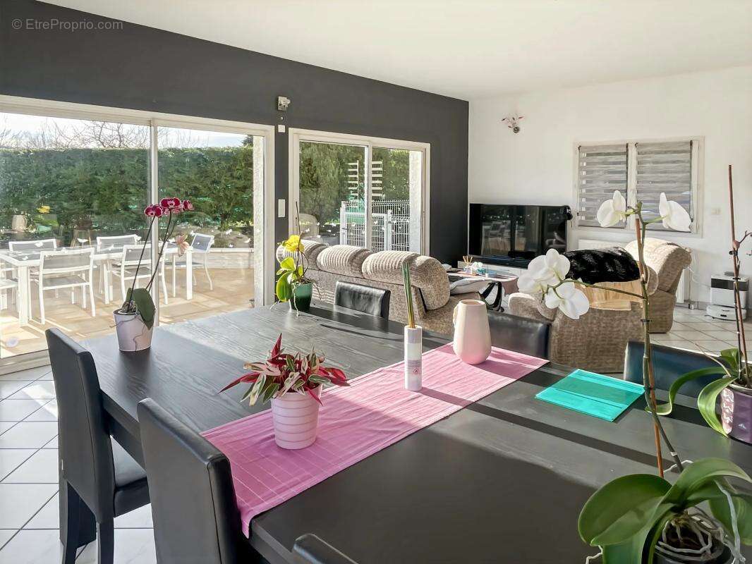 Maison à LE VERNET