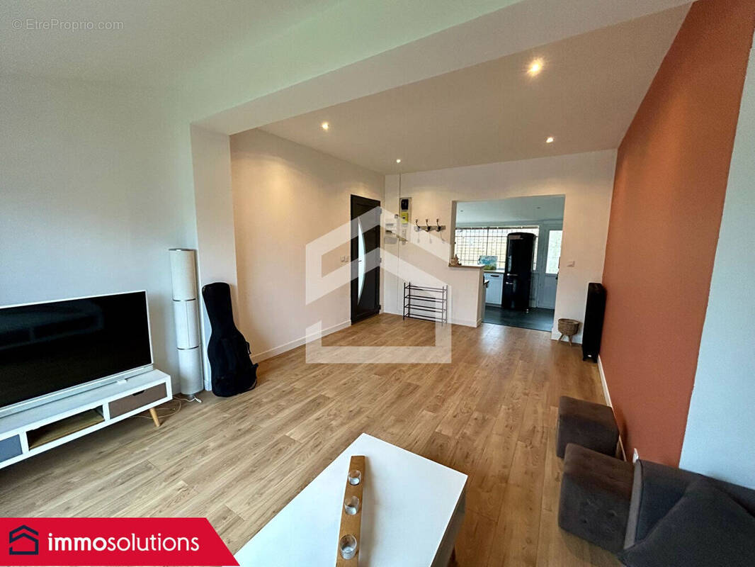 Maison à VILLENAVE-D&#039;ORNON