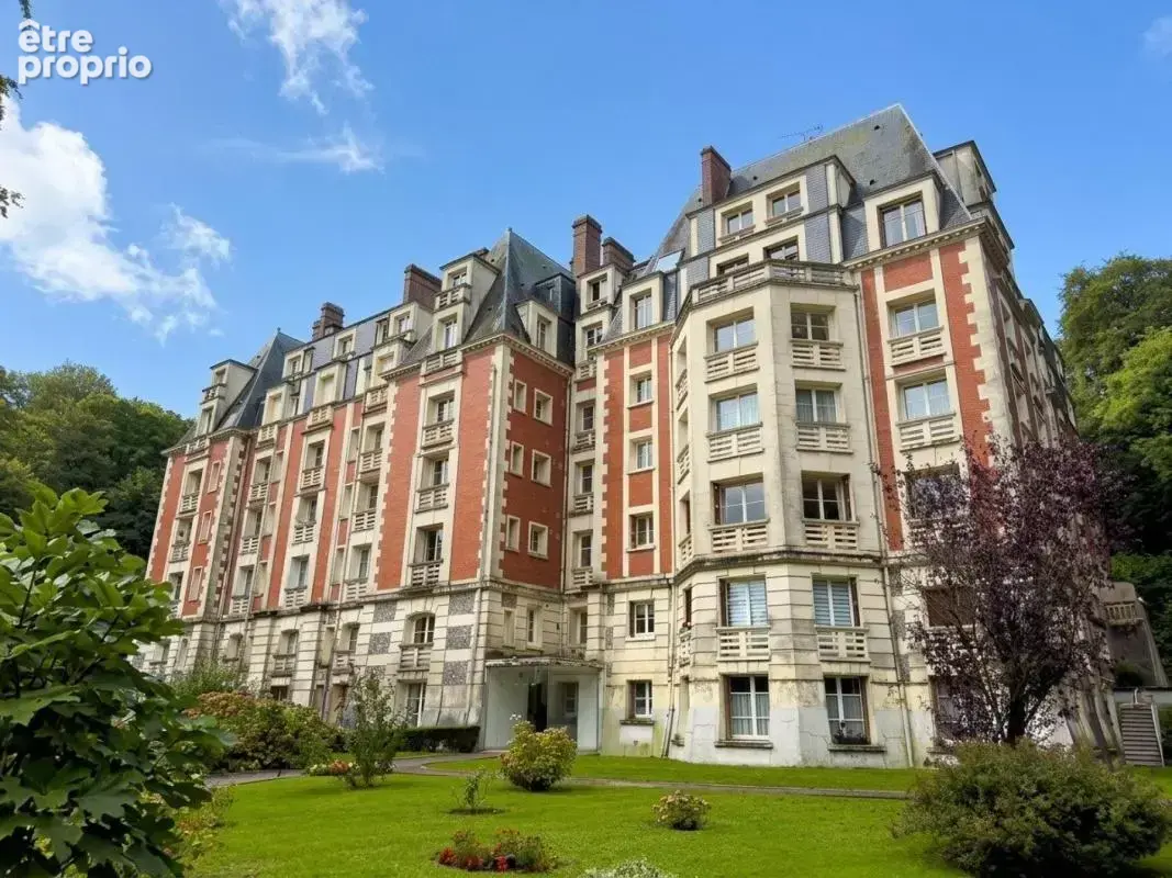T2 / calme et verdoyant / parking / ascenseur - photo 2