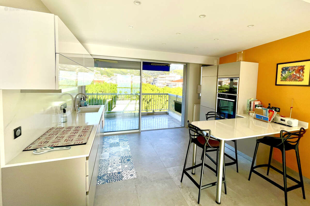 Appartement à ROQUEBRUNE-CAP-MARTIN