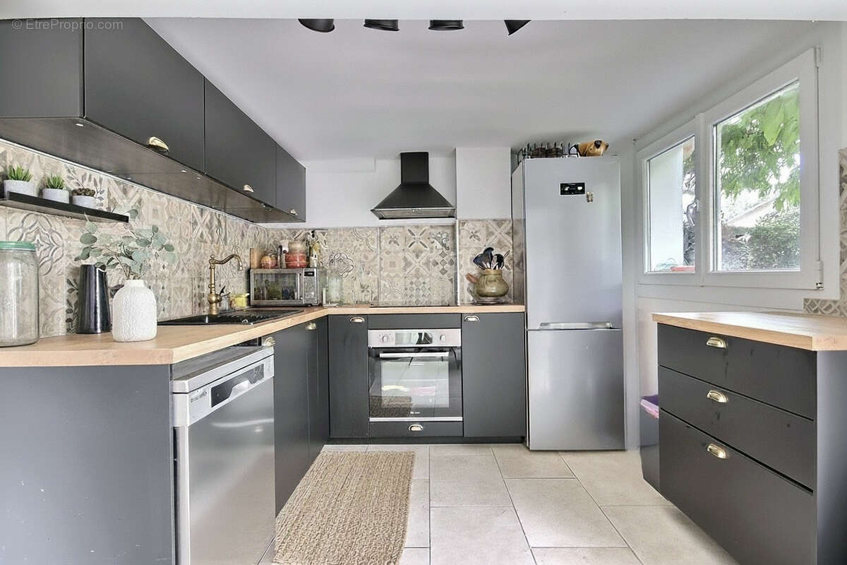 Appartement à AUBAGNE