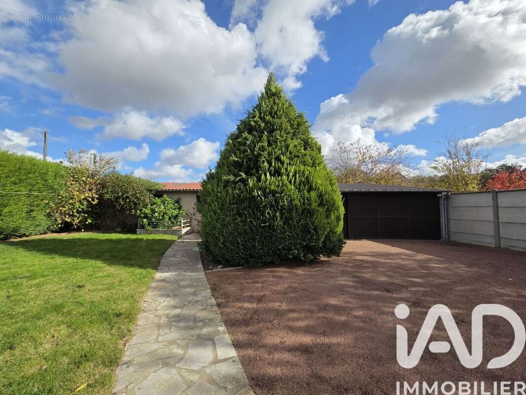 Photo 3 - Maison à BEAUVILLIERS