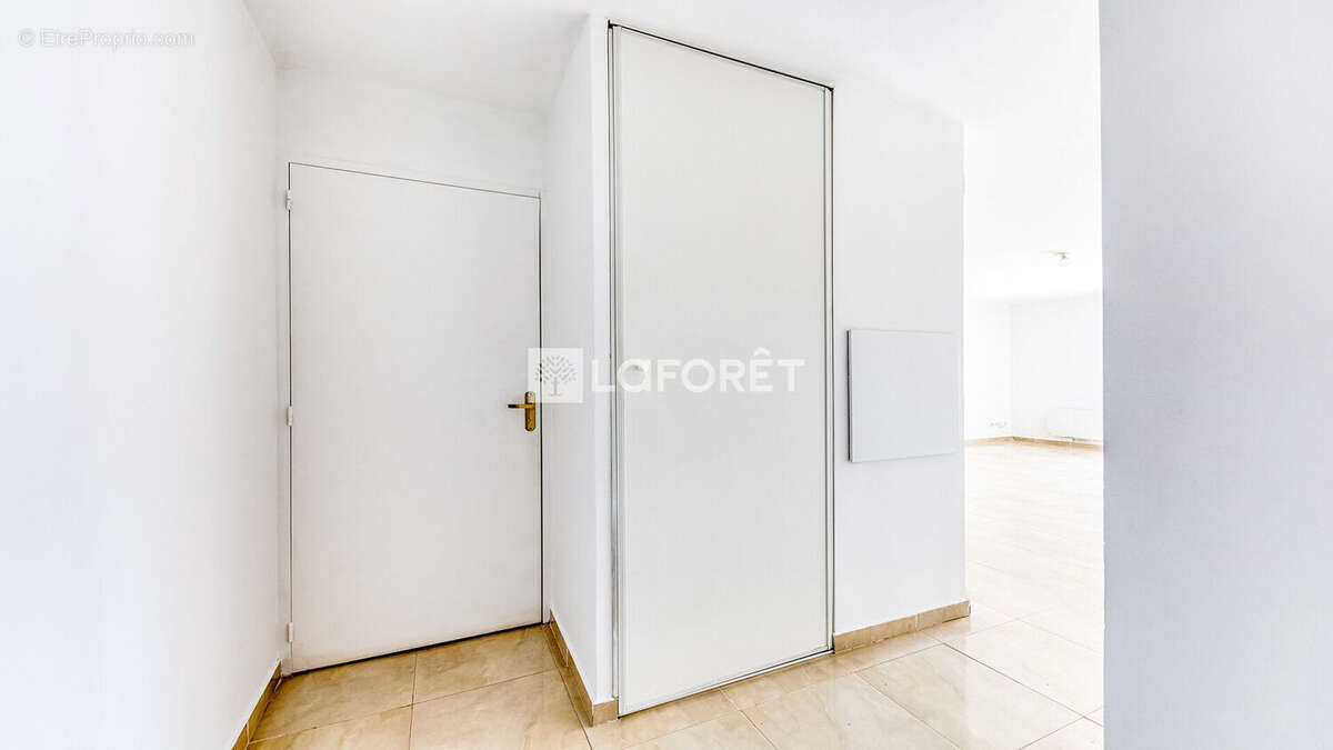 Appartement à PONTAULT-COMBAULT