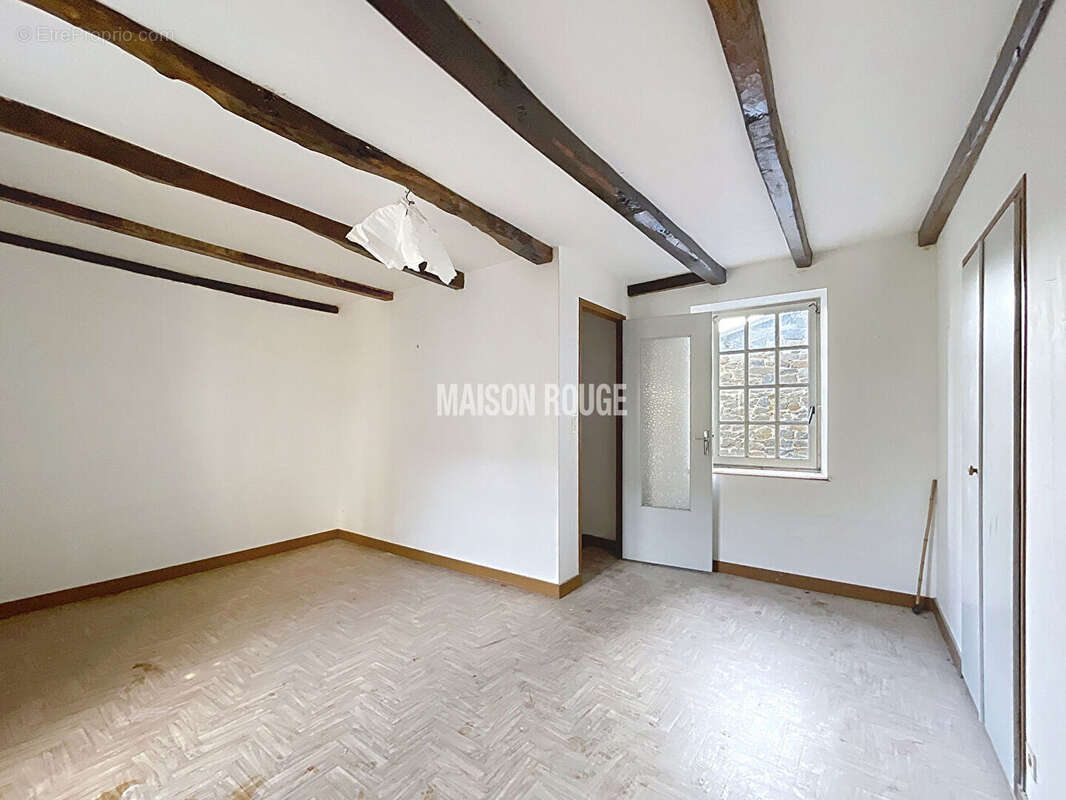 Maison à MINIAC-MORVAN