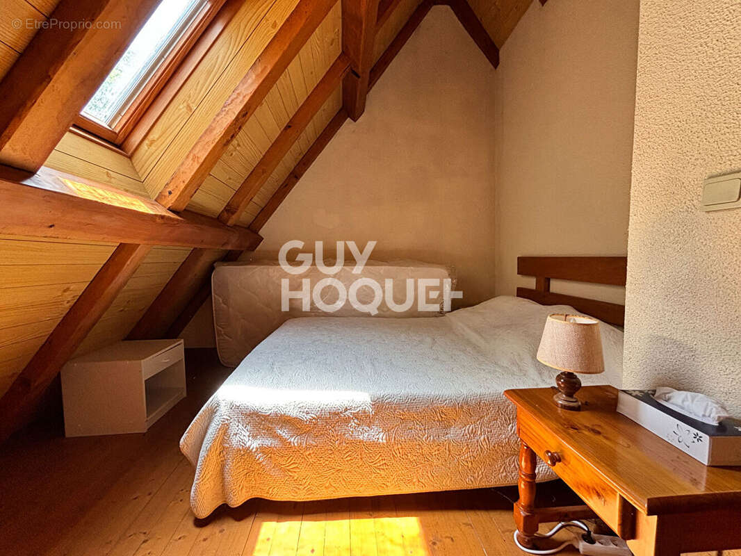 Maison à FRAYSSINET-LE-GELAT