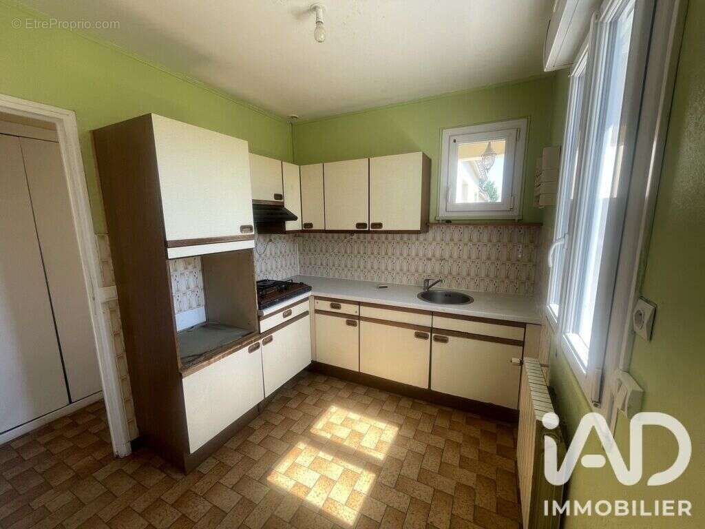 Maison 115 m² à Saint-Glen  - photo 7