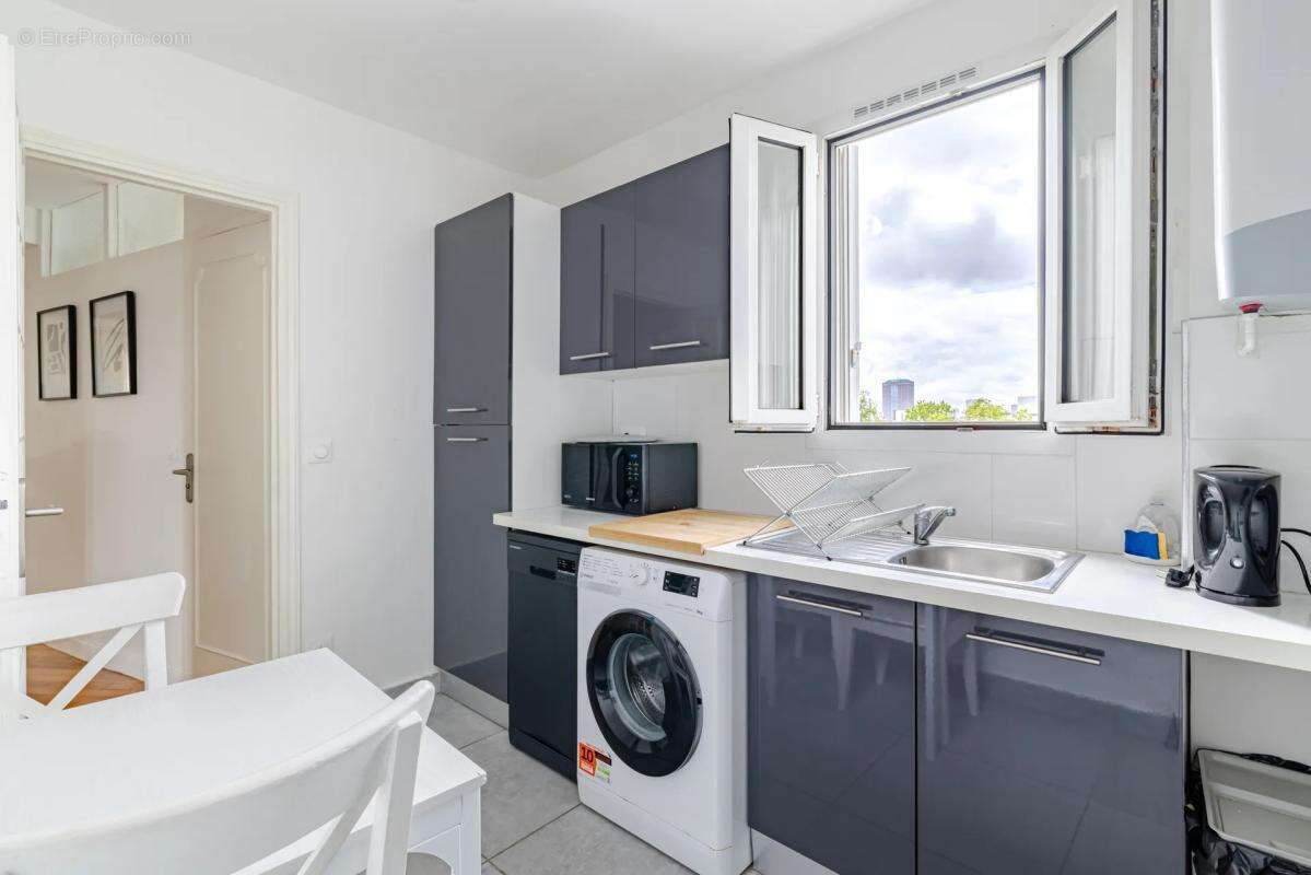 Appartement à AUBERVILLIERS