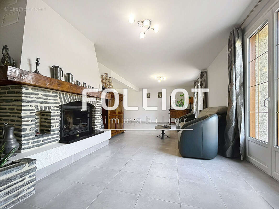 Maison Saint Georges d'Elle                                                                   A VENDRE - photo 8