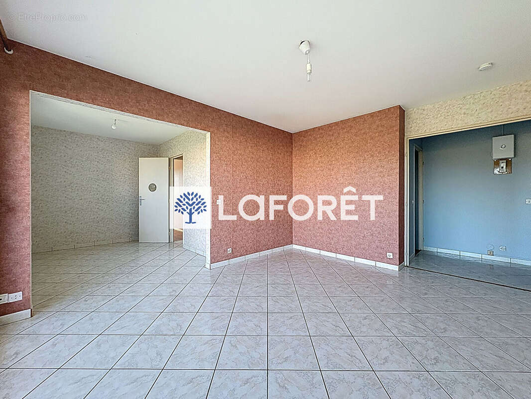 Appartement à SAINT-MAURICE-DE-BEYNOST