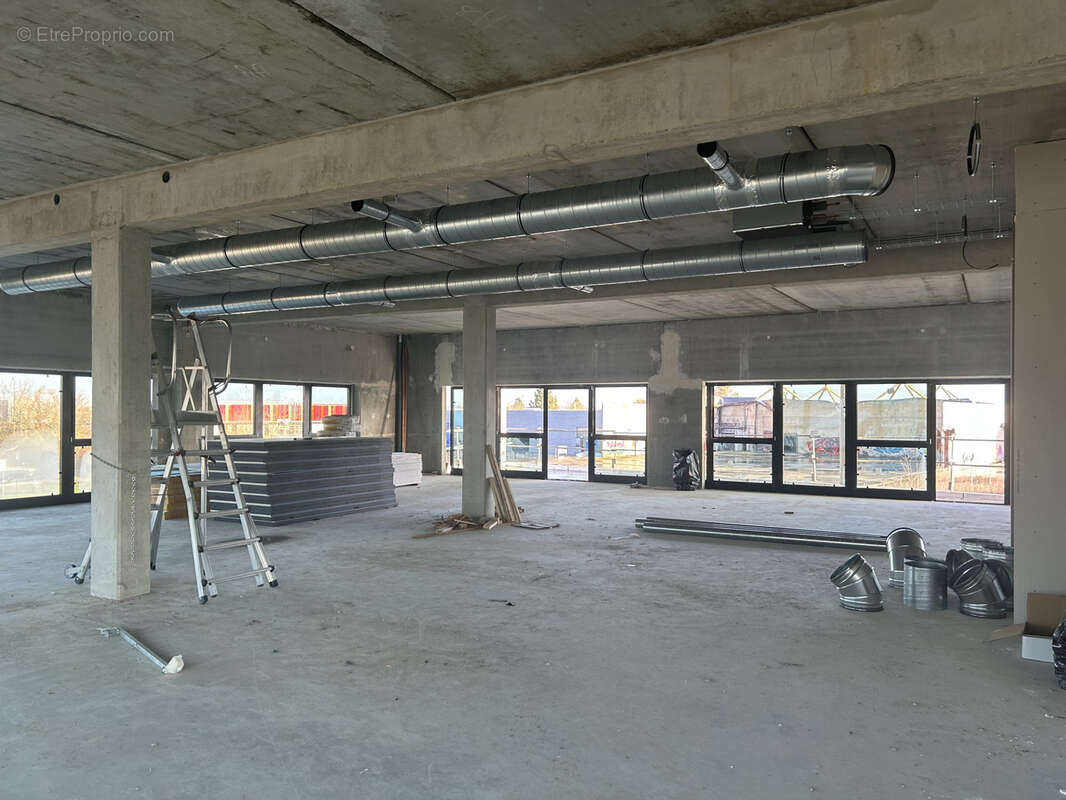 Bureaux neufs à Sainte-Savine  Zone SAVIPOL - photo 3