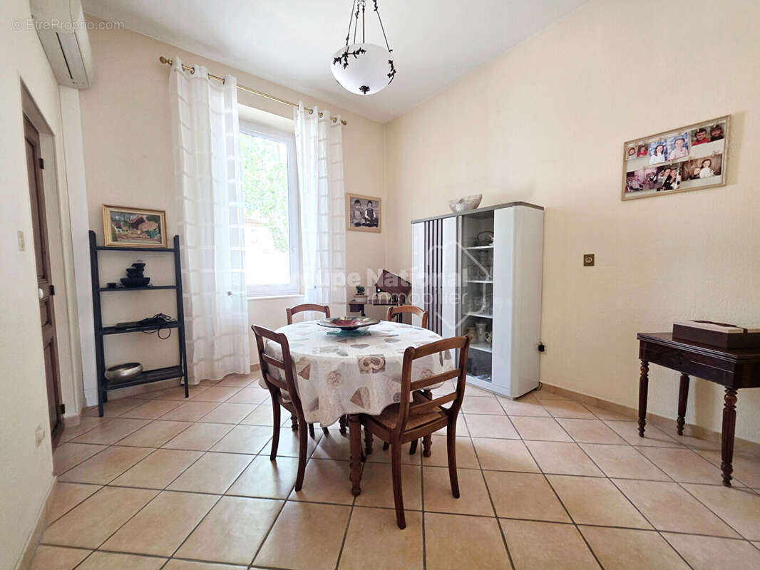 Maison à MIRAMAS