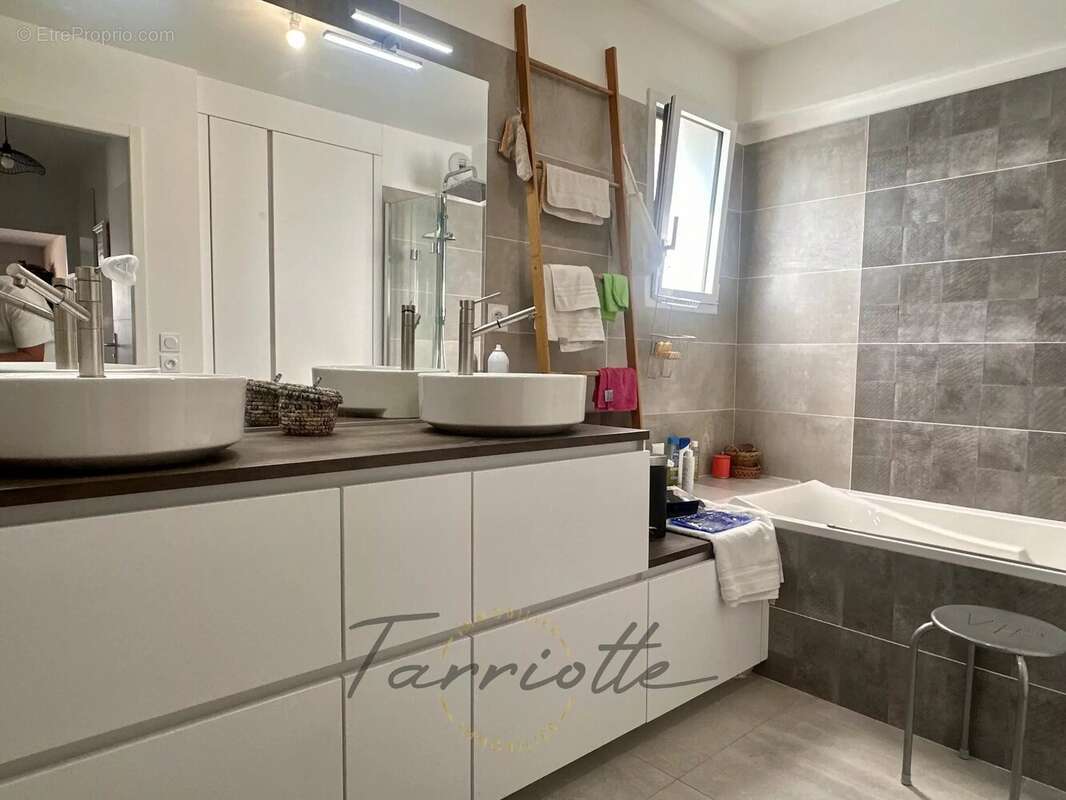 Appartement - 10886 - photo 11