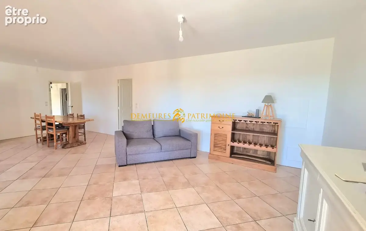 Photo Maison à Roullet-Saint-Estephe au prix de 179 000€