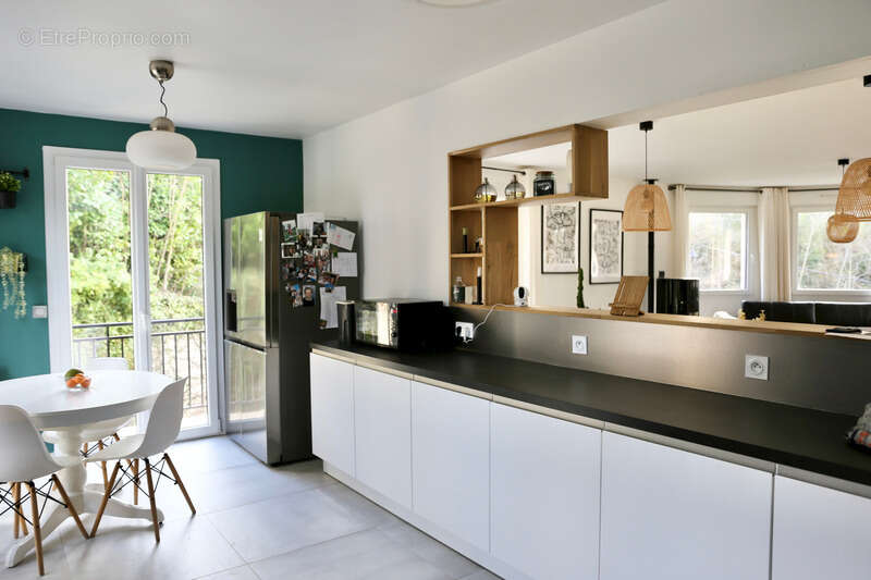 A vendre à Villers-Allerand une maison 160m2 : 5 chambres ; deux studios indepandants 35m2 et 55m2 ; - photo 4