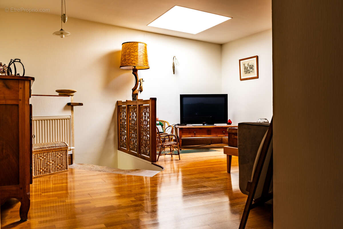 Maison à MAUZE-SUR-LE-MIGNON