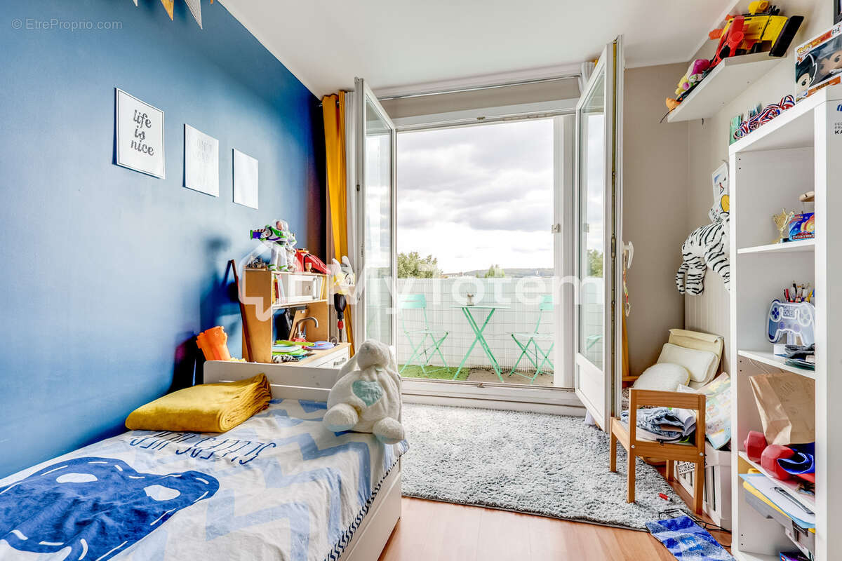 Appartement à VILLEPREUX