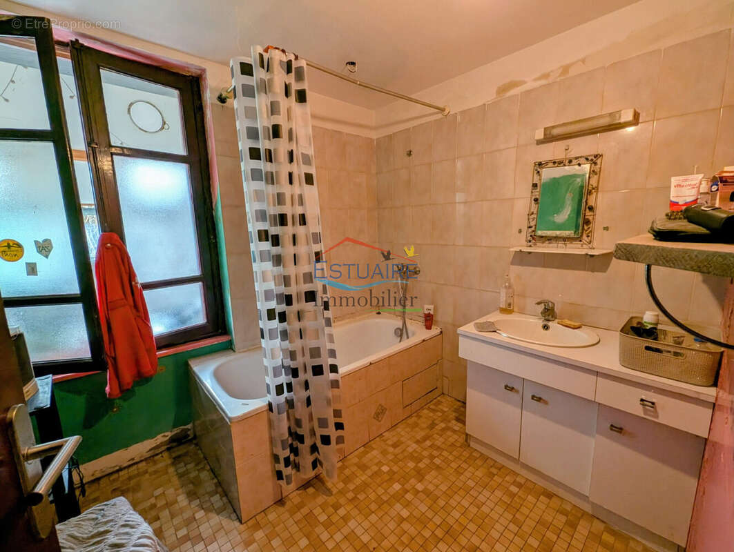Maison 135 m² à Saffre  - photo 7
