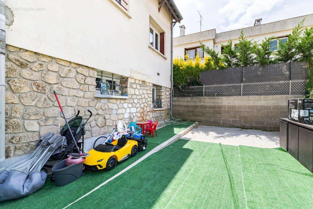 Maison de 7 pièces de 120 m² à Saint-Brice-sous-Forêt - photo 14
