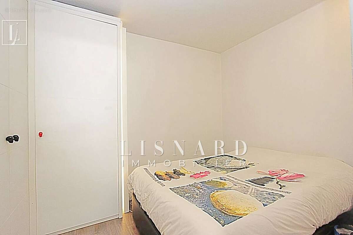 Appartement à VALLAURIS