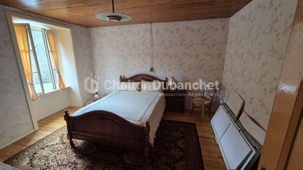 Maison à NOIRETABLE