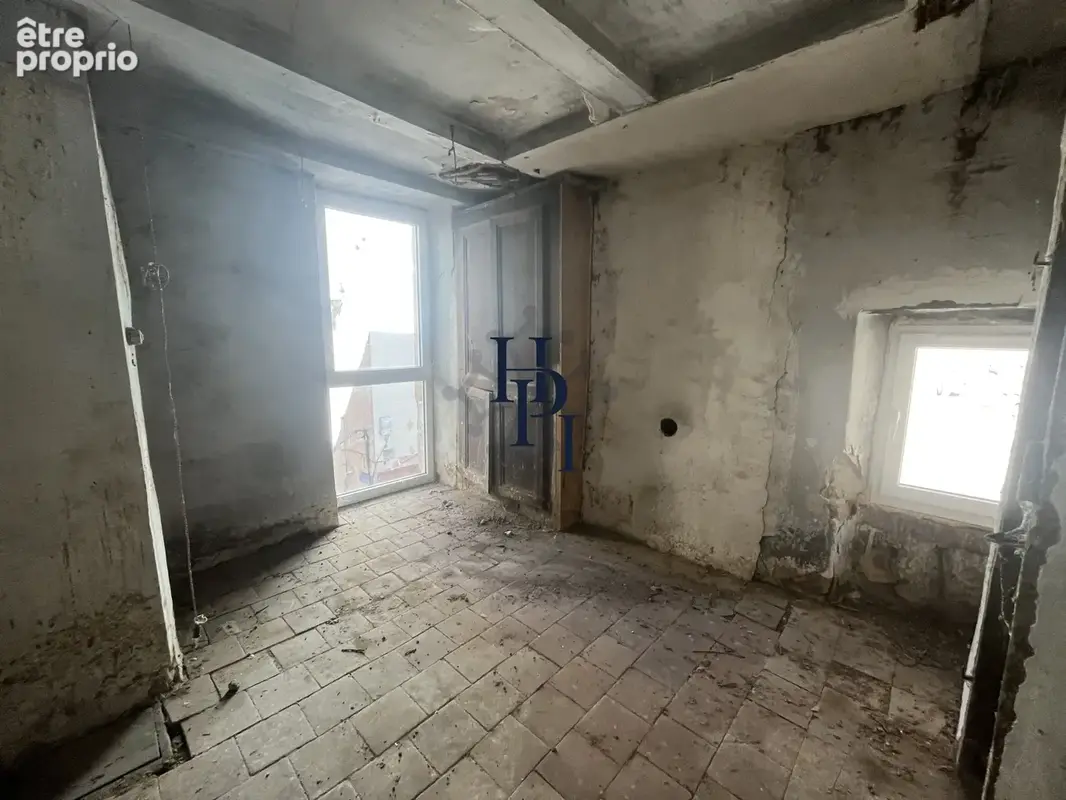 Vente maison de ville avec local à rénover Saint-Affrique - photo 2