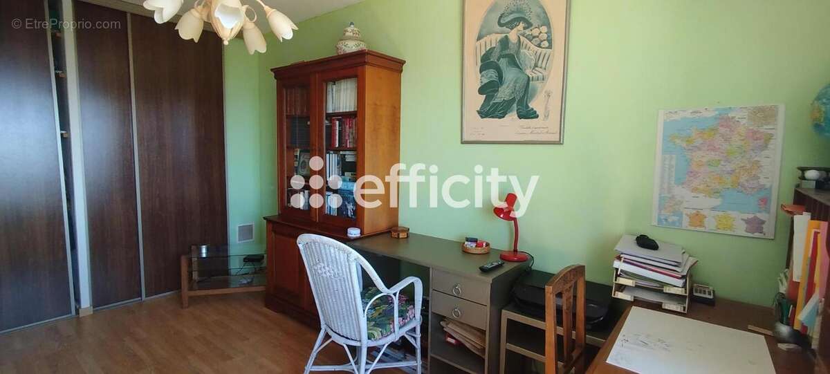 Maison 115 m² à Saint-Medard-En-Forez  - photo 10