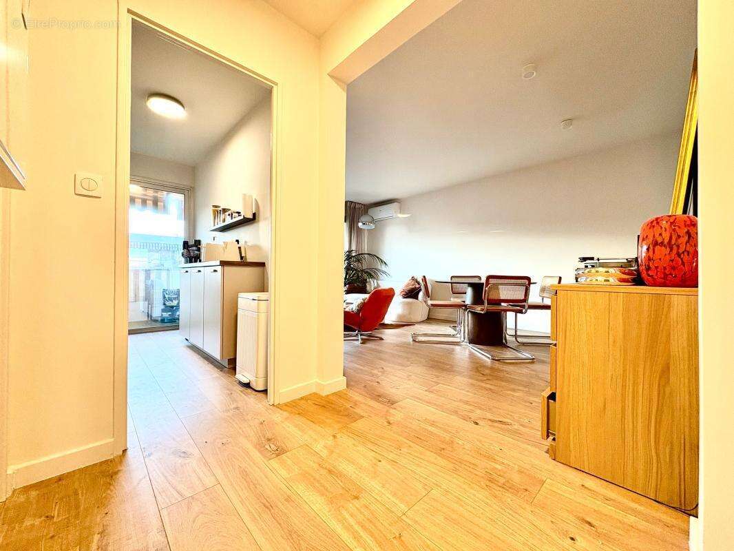 Appartement à LE CANNET