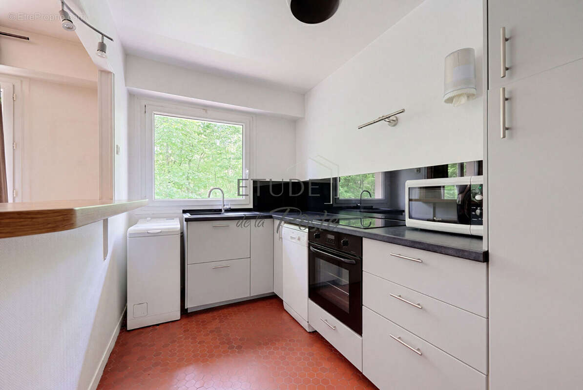 Appartement traversant au calme avec balcon et ascenseur - photo 6