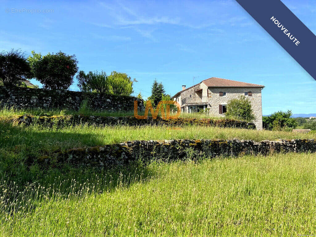 Maison à LABLACHERE