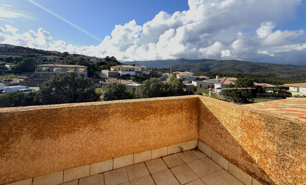 Appartement à SARI-SOLENZARA