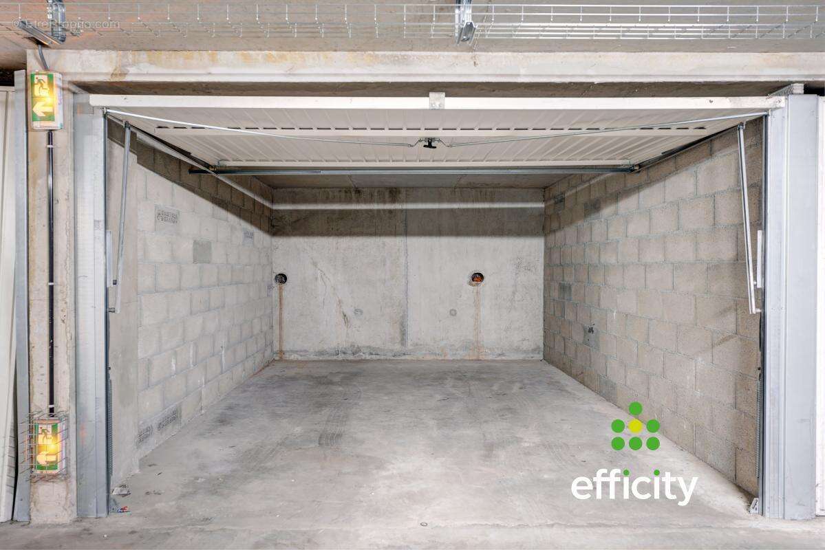 Appartement à PIERRE-BENITE