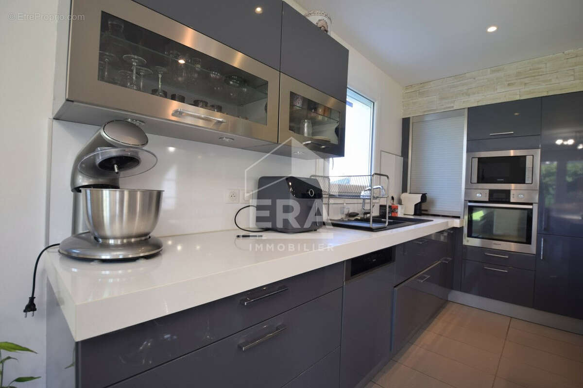 Maison à CHAZAY-D&#039;AZERGUES